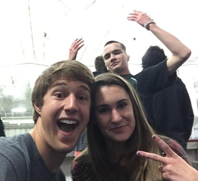 The “let me take a selfie” song came on at the ice rink 😎