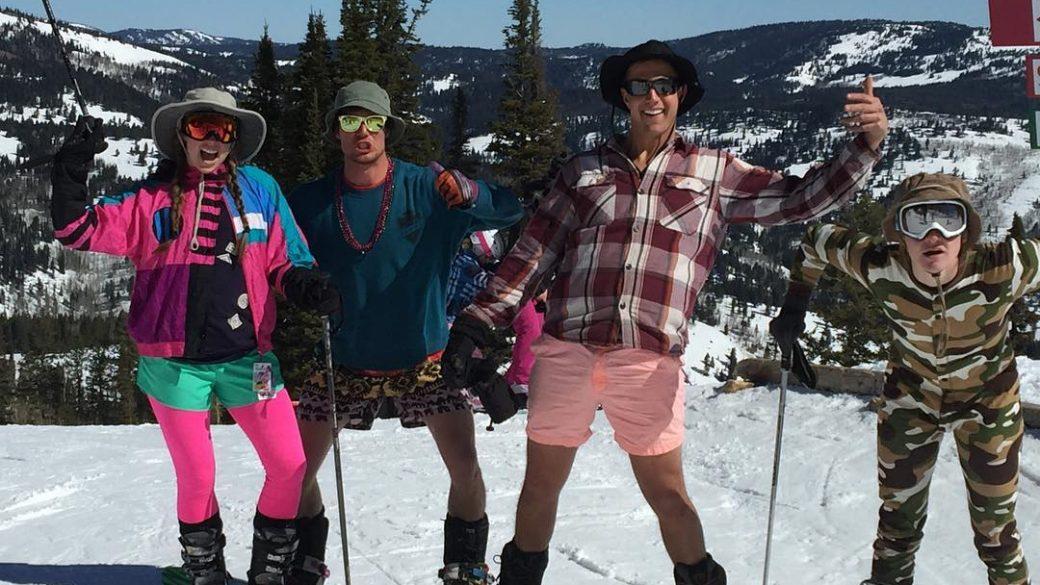 Hi, we have floppy hats and we like to shred 😎#gaperday #skithebeav #skiutah