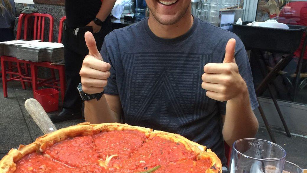 Chicago’s world famous deep dish pizza definitely lives up to its hype. All of its cheesy goodness was 👌🏼 I haven’t even left yet and I already want to come back ☹️ Until next time, Chicago! 🍕