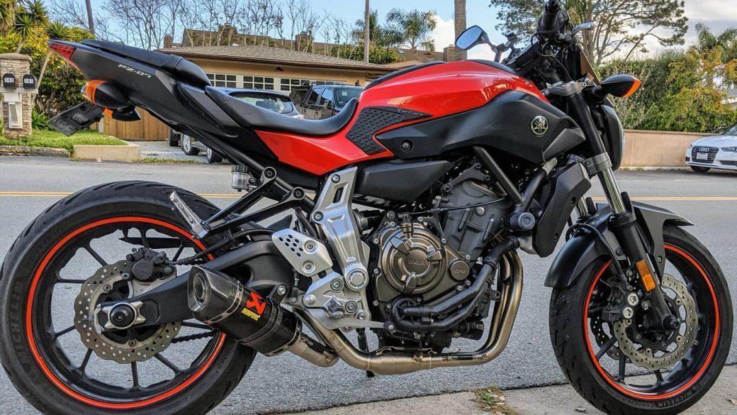 Caught a glimpse of 🌞 in the middle of all the 🌧️ this week.  Funny because a lot of the roads have flooding since I took this picture YESTERDAY. Anyways, happy quarantining 🙃 #fz07 #akropovic