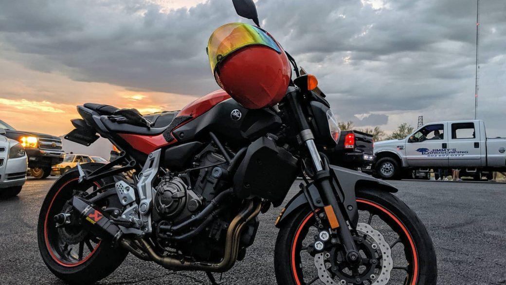 🏜️🏍️🔥 #yamaha #shoei #akropovic #azlife